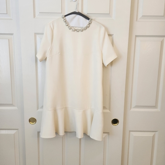 Embellished Women's Round Neck Cream Short Sleeve Fluted Hem Shift Dress Size XL - Picture 1 of 11